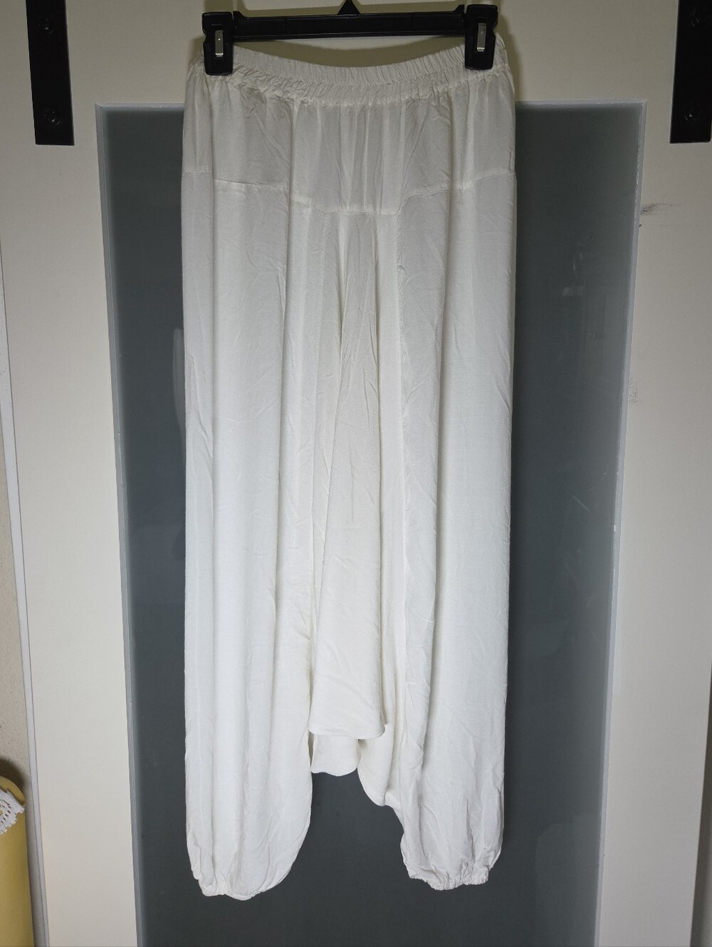 White Bohemian Harem Pants Drop-crotch Shirred Elastic Waist And Gathered Ankle